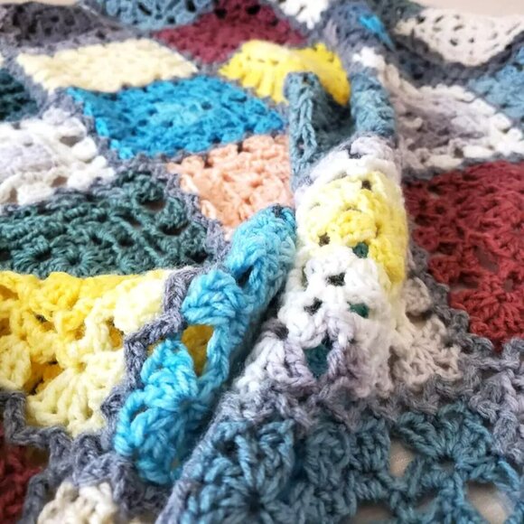 Crochet BABY BLANKET AFGHAN Lap Granny Squares 34" x 34" Soft Handmade Boy Girl - Picture 6 of 11